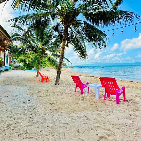 The Scenery Beach Resort Baan Khai Екстер'єр фото