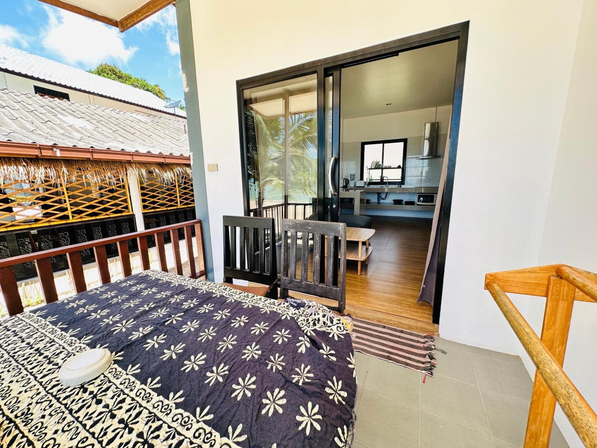 The Scenery Beach Resort Baan Khai Екстер'єр фото
