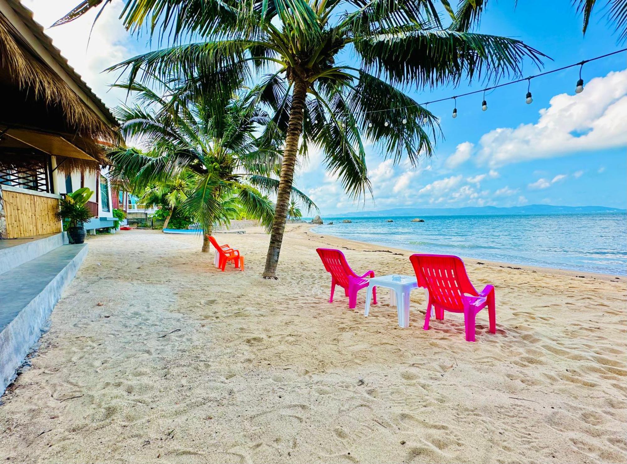The Scenery Beach Resort Baan Khai Екстер'єр фото